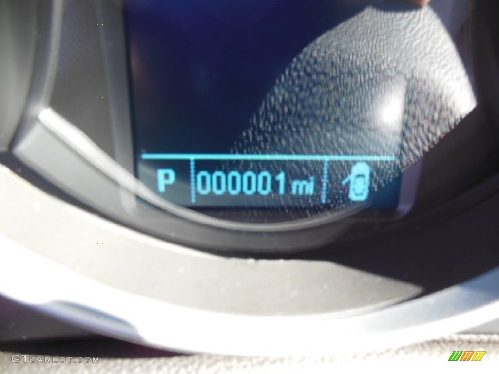 2013 Cruze LS - Atlantis Blue Metallic / Jet Black/Medium Titanium photo #19