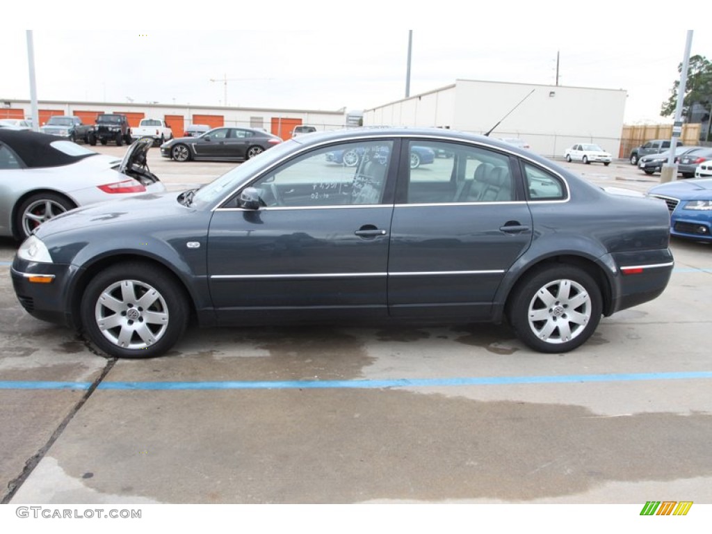 2003 Passat GLX Sedan - Blue Anthracite Pearl / Black photo #4
