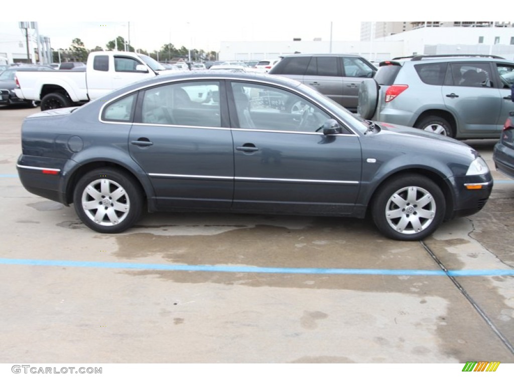 2003 Passat GLX Sedan - Blue Anthracite Pearl / Black photo #7