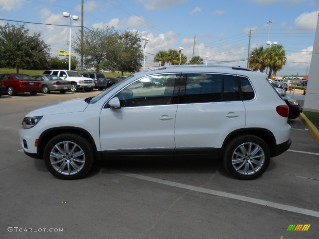 2013 Tiguan SE - Candy White / Beige photo #4