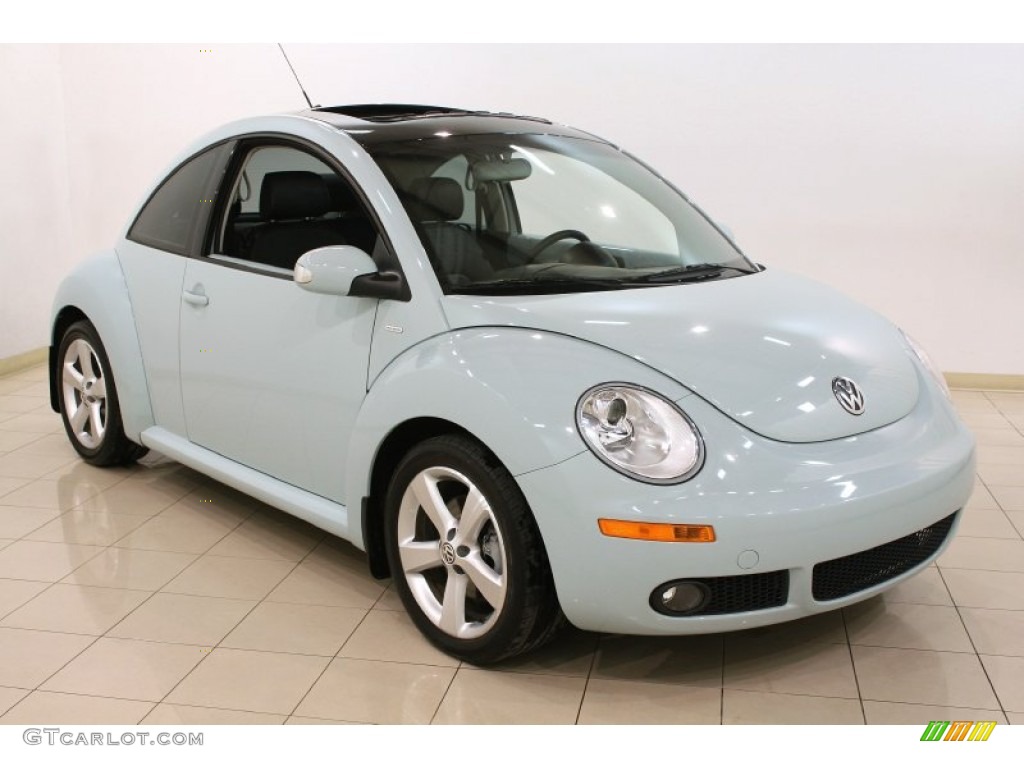 Aquarius Blue Volkswagen New Beetle