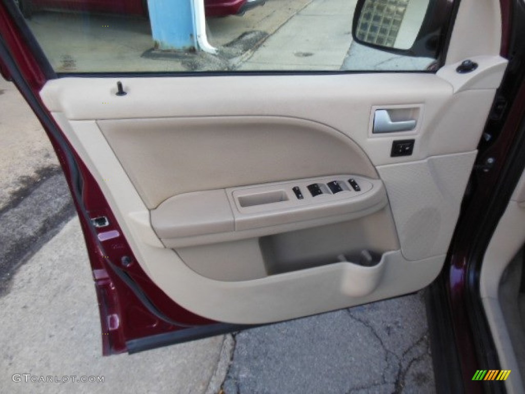 2006 Ford Freestyle Limited AWD Door Panel Photos