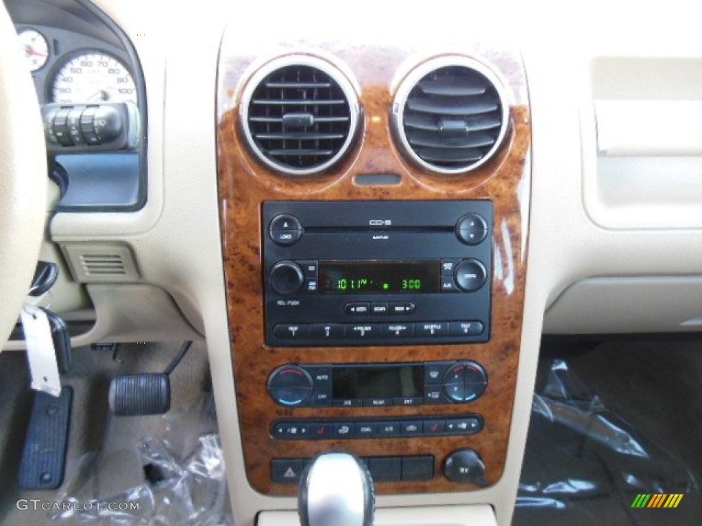 2006 Ford Freestyle Limited AWD Controls Photos