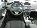 Super White - Camry SE Photo No. 5