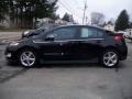 Black - Volt Hatchback Photo No. 8