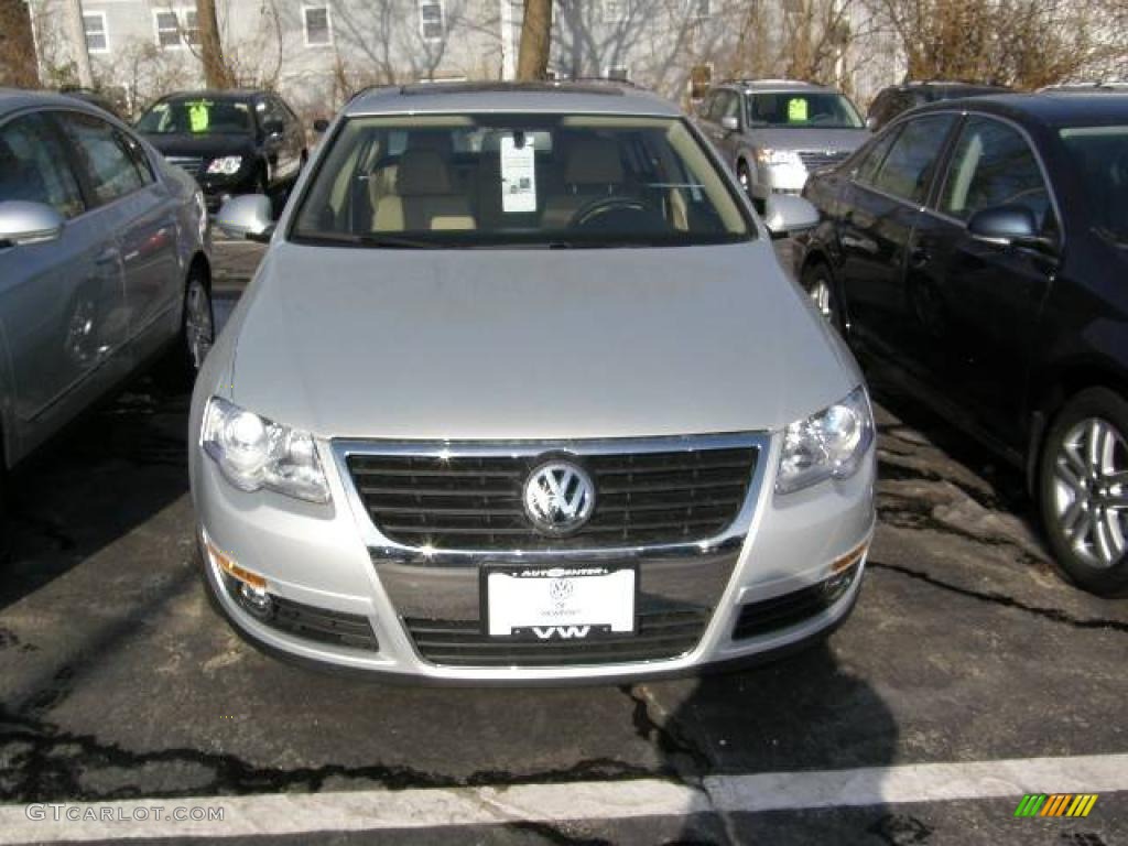 2009 Passat Komfort Sedan - White Gold Metallic / Cornsilk Beige photo #2