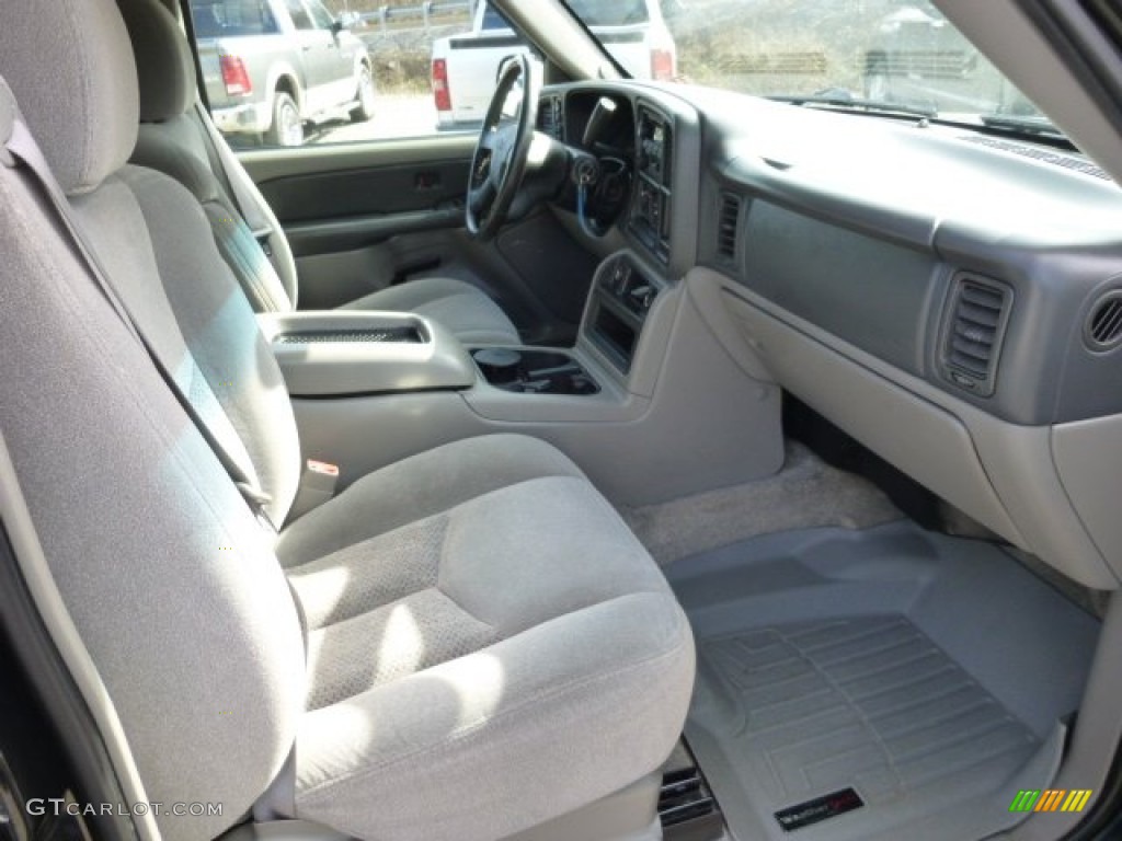 2003 Suburban 1500 LS 4x4 - Black / Gray/Dark Charcoal photo #9