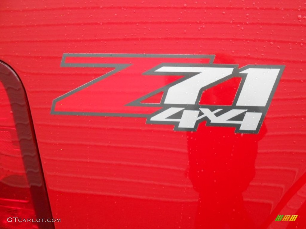 2011 GMC Sierra 1500 SLE Crew Cab 4x4 Marks and Logos Photos