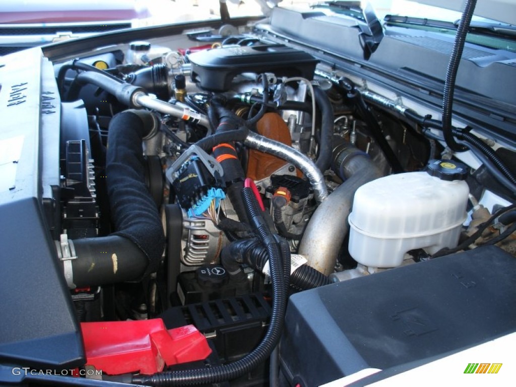 2012 Chevrolet Silverado 3500HD LT Crew Cab 4x4 Engine Photos