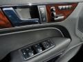 Black - E 350 Cabriolet Photo No. 18