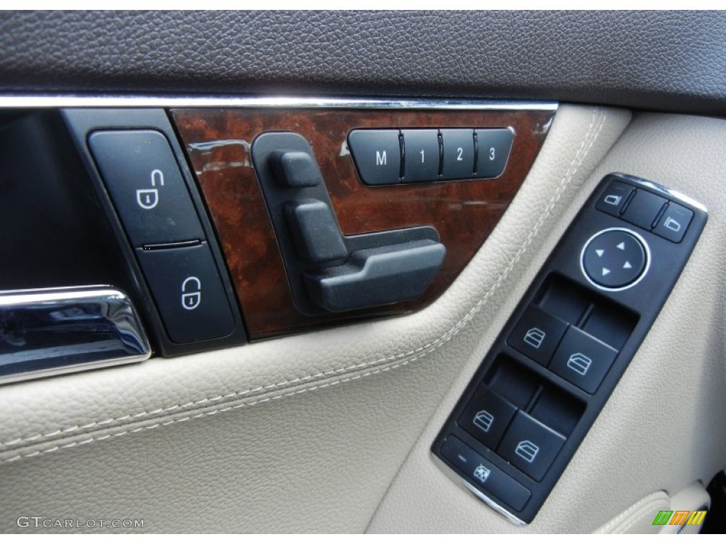 2010 Mercedes-Benz C 300 Sport Controls Photo #77103989