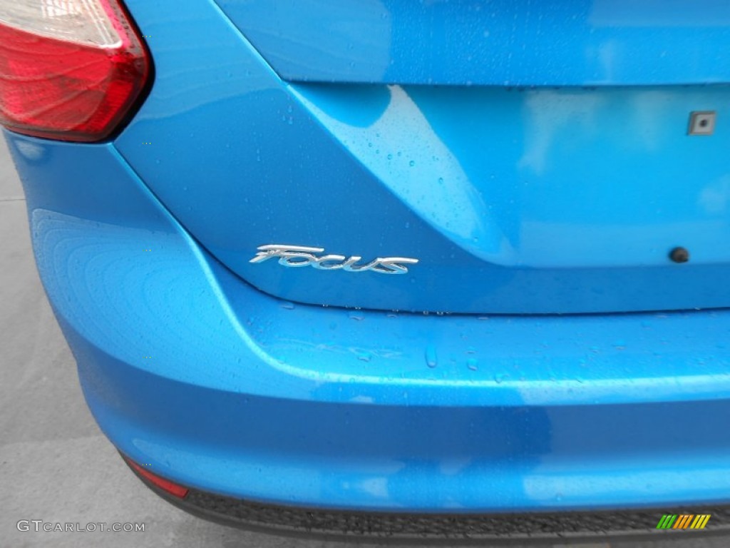 2013 Focus SE Hatchback - Blue Candy / Charcoal Black photo #5