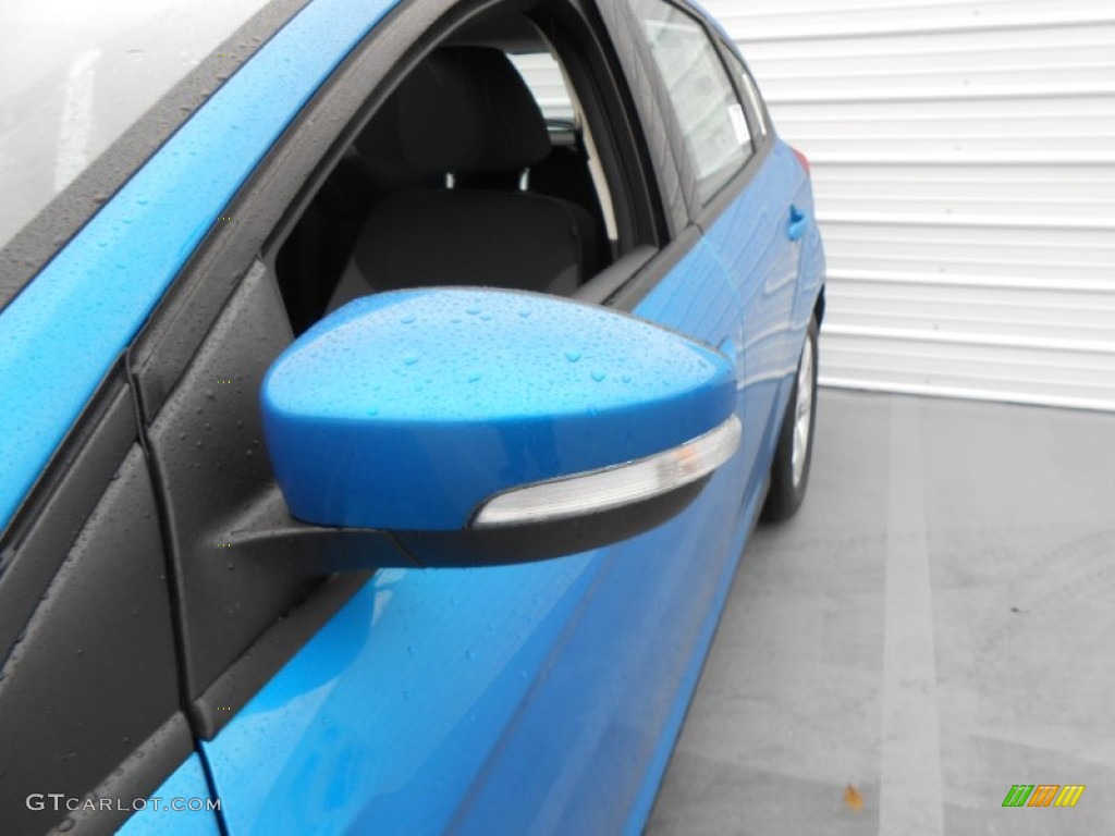 2013 Focus SE Hatchback - Blue Candy / Charcoal Black photo #13