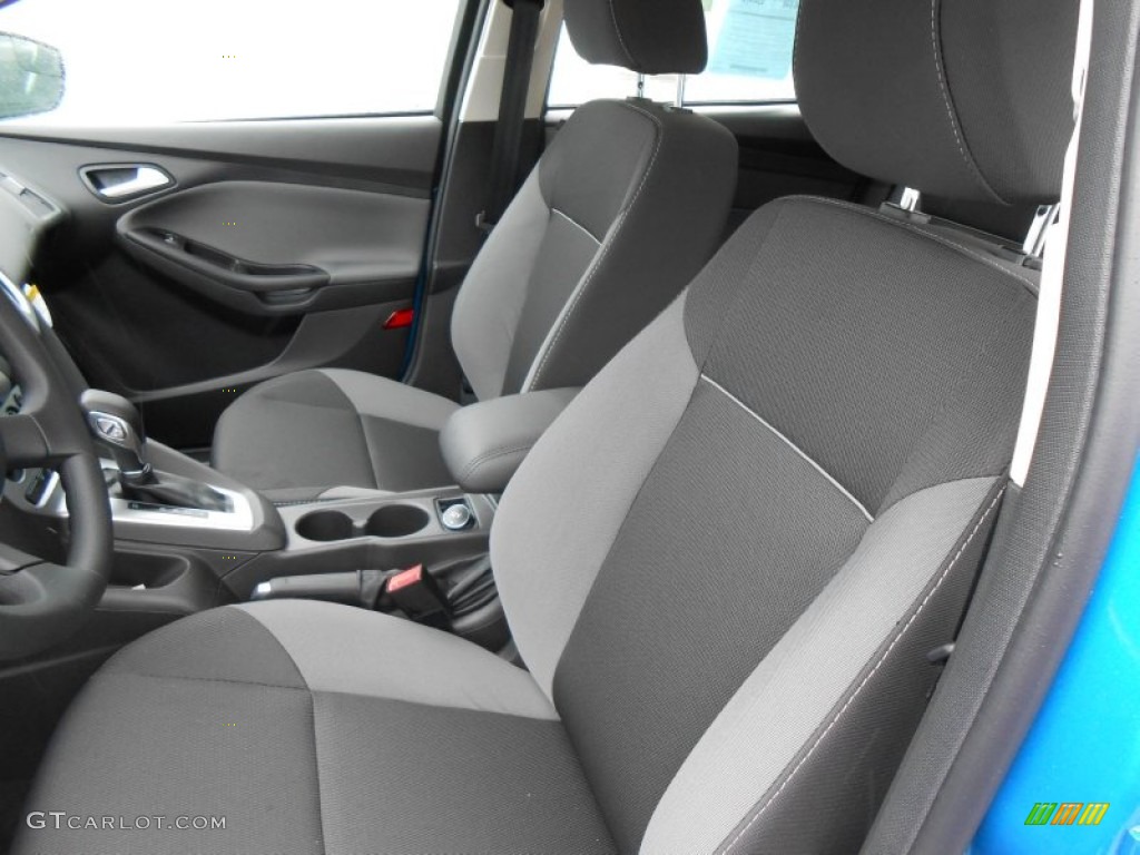 2013 Focus SE Hatchback - Blue Candy / Charcoal Black photo #22