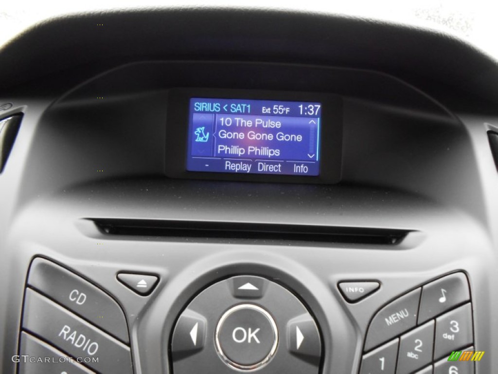 2013 Ford Focus SE Hatchback Audio System Photos