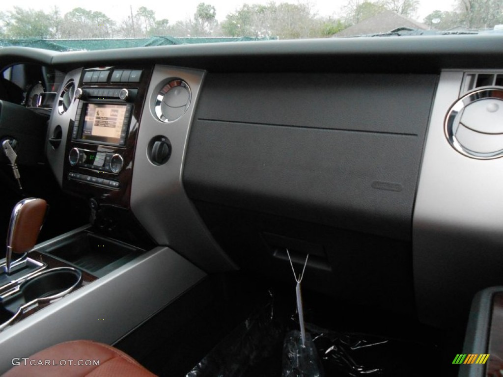 2013 Expedition EL King Ranch - Green Gem / King Ranch Charcoal Black/Chaparral Leather photo #20