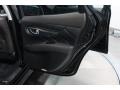 Black Obsidian - M 56x AWD Sedan Photo No. 14