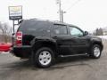 Black - Tahoe Z71 4x4 Photo No. 2