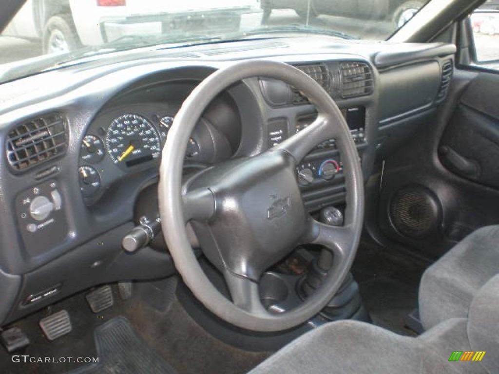 1999 S10 Regular Cab - Sunset Gold Metallic / Graphite photo #3