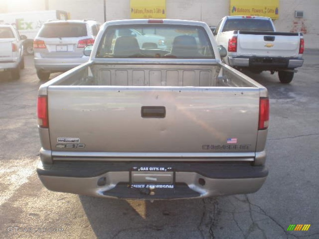 1999 S10 Regular Cab - Sunset Gold Metallic / Graphite photo #6