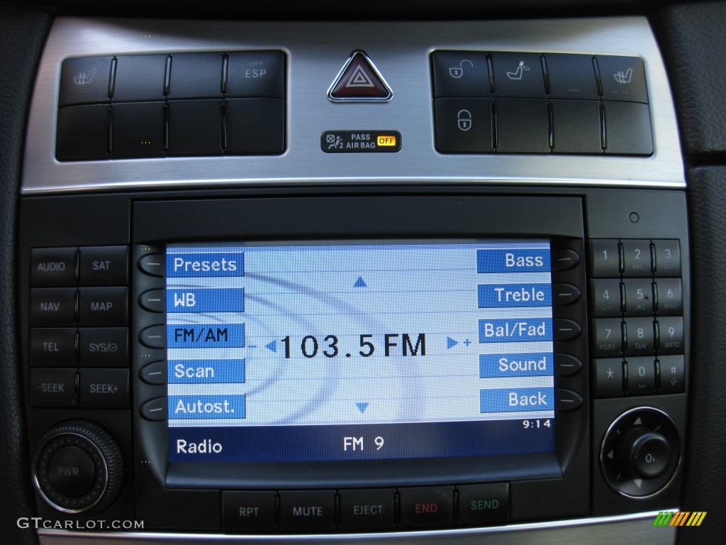 2009 Mercedes-Benz CLK 350 Grand Edition Coupe Controls Photo #77111607