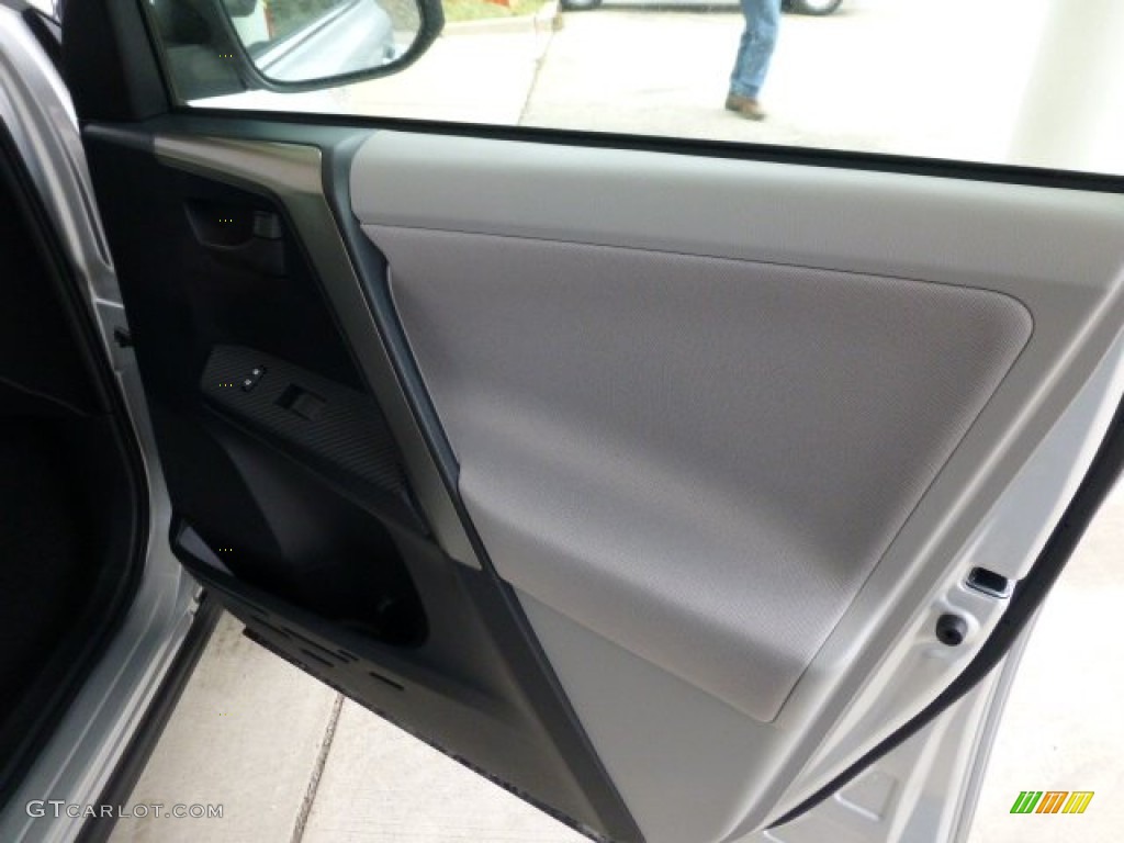2013 Toyota RAV4 LE AWD Ash Door Panel Photo #77111621