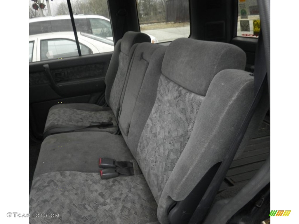 2002 Trooper S 4x4 - Ebony Black / Gray photo #6