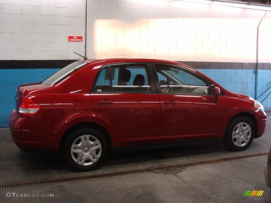 2011 Versa 1.8 S Sedan - Red Brick / Charcoal photo #3