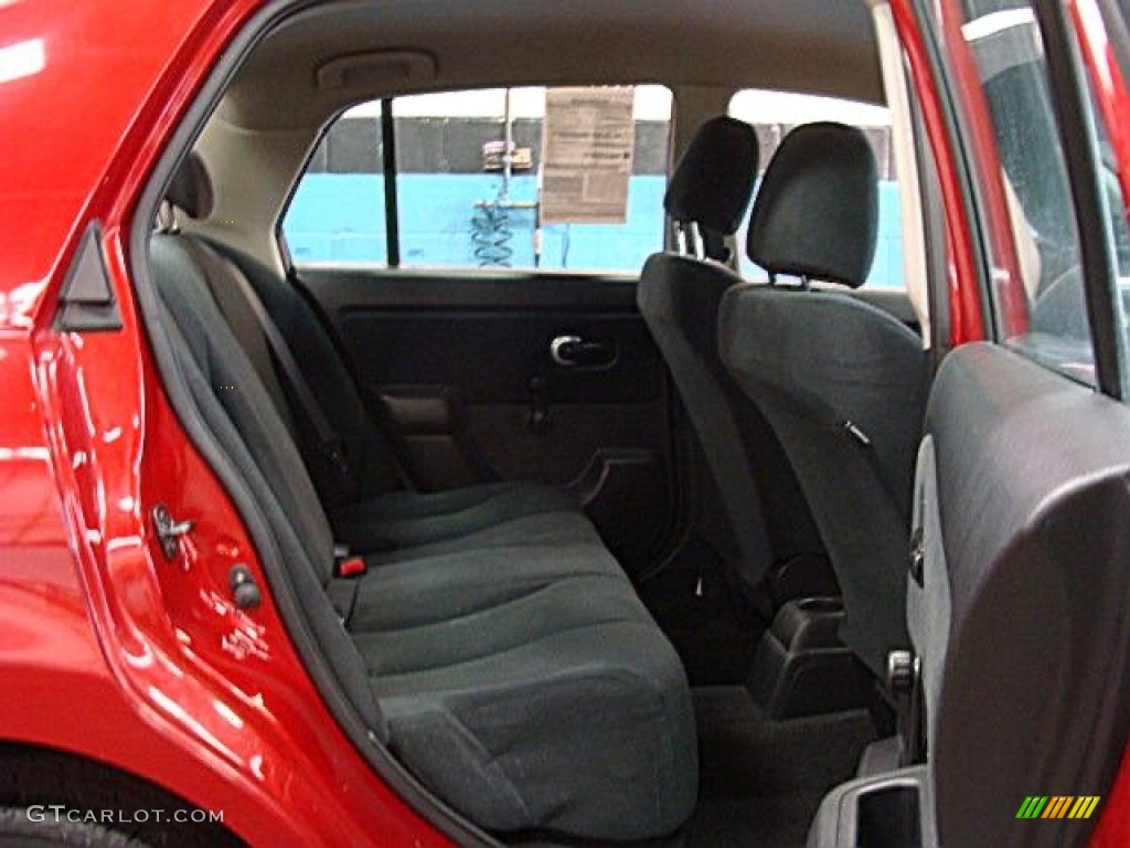 2011 Versa 1.8 S Sedan - Red Brick / Charcoal photo #13