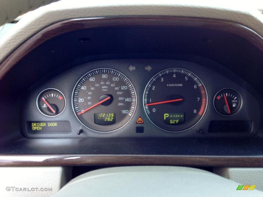 2006 Volvo XC90 2.5T AWD Gauges Photos