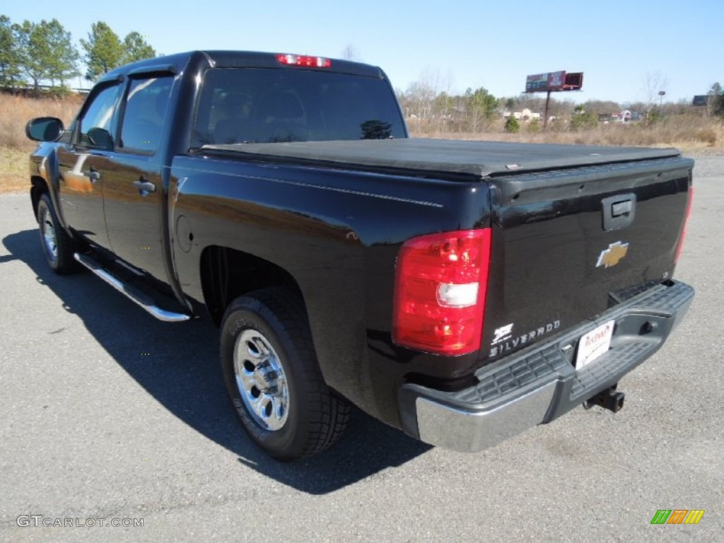 2007 Silverado 1500 LS Crew Cab - Black / Dark Titanium Gray photo #4