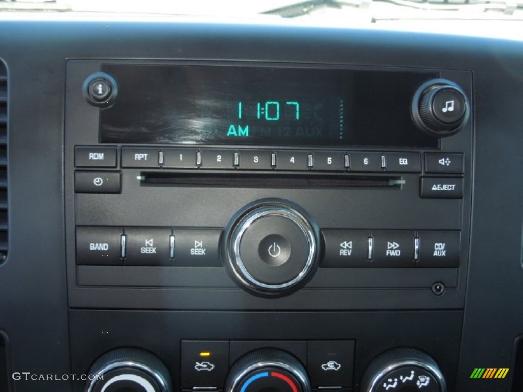 2007 Chevrolet Silverado 1500 LS Crew Cab Audio System Photo #77114678