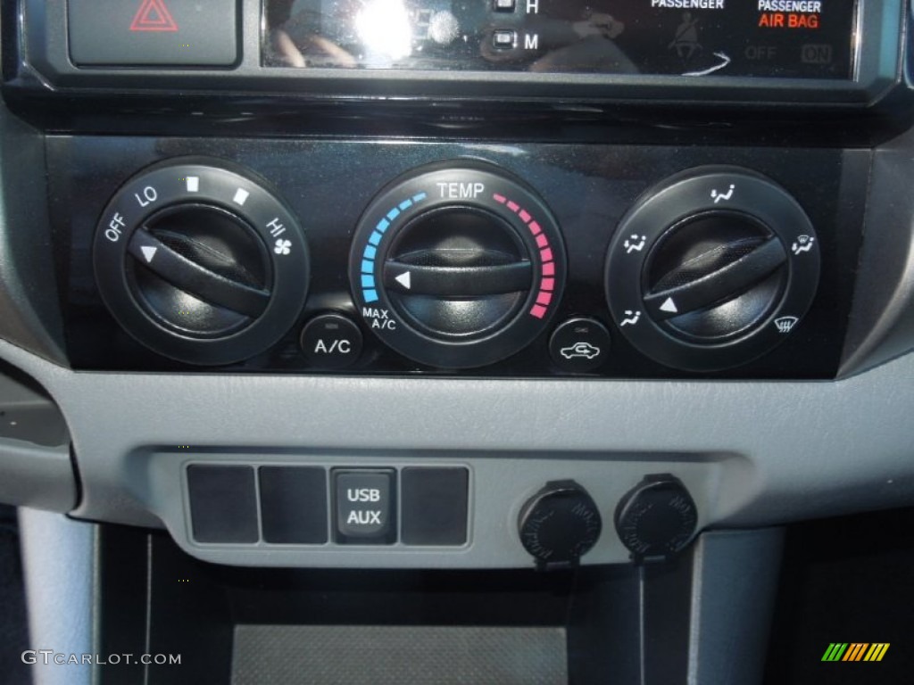2012 Toyota Tacoma V6 TRD Prerunner Double Cab Controls Photos
