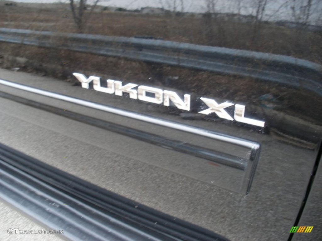 2013 Yukon XL SLT 4x4 - Onyx Black / Ebony photo #31