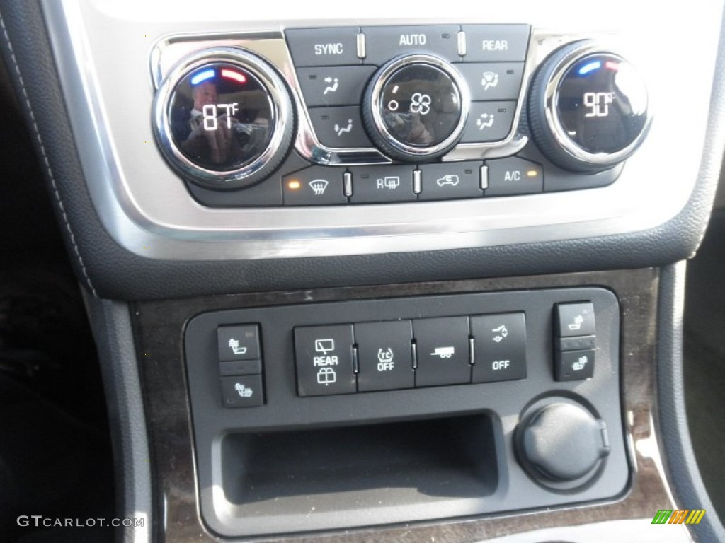 2013 GMC Acadia SLT AWD Controls Photo #77117915