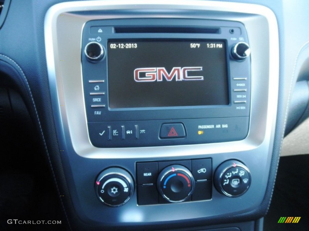 2013 GMC Acadia SLE Controls Photo #77119475