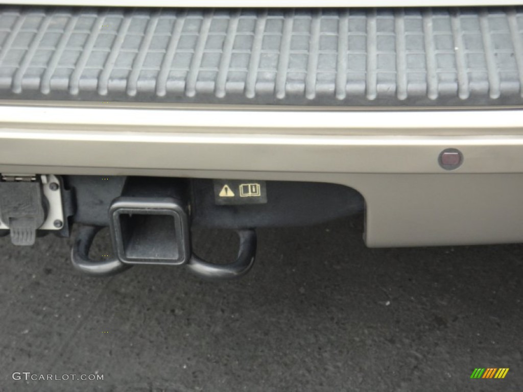 2003 Explorer Eddie Bauer 4x4 - Oxford White / Medium Parchment Beige photo #6