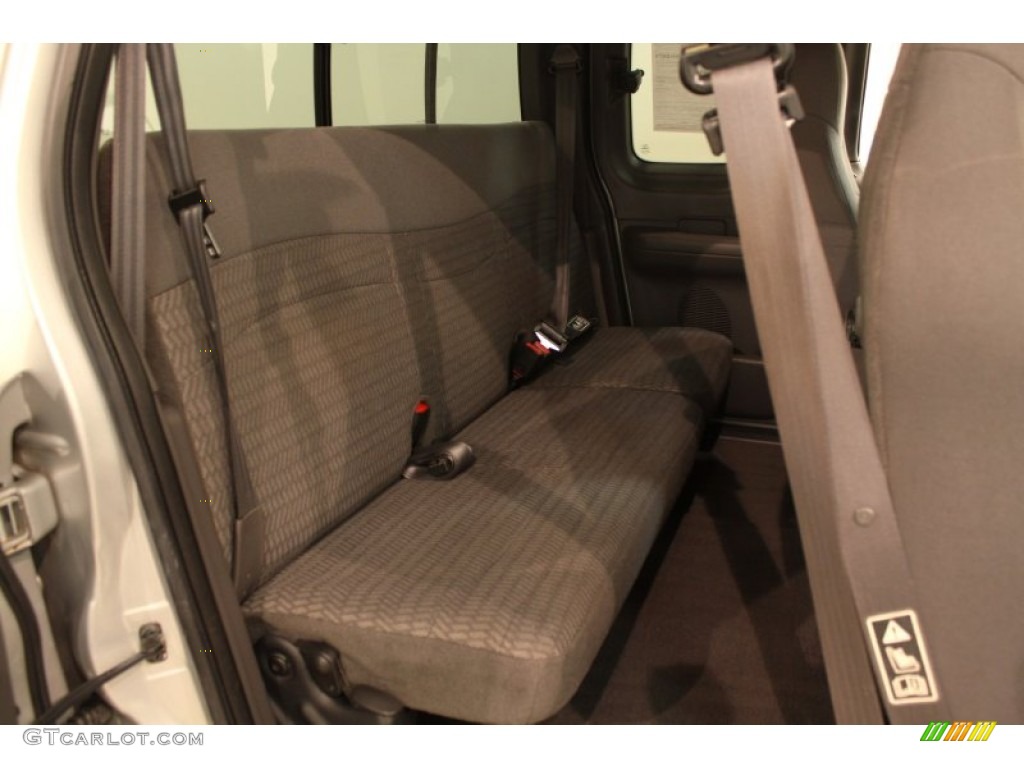 2000 Ford F150 XLT Extended Cab Rear Seat Photo #77121008