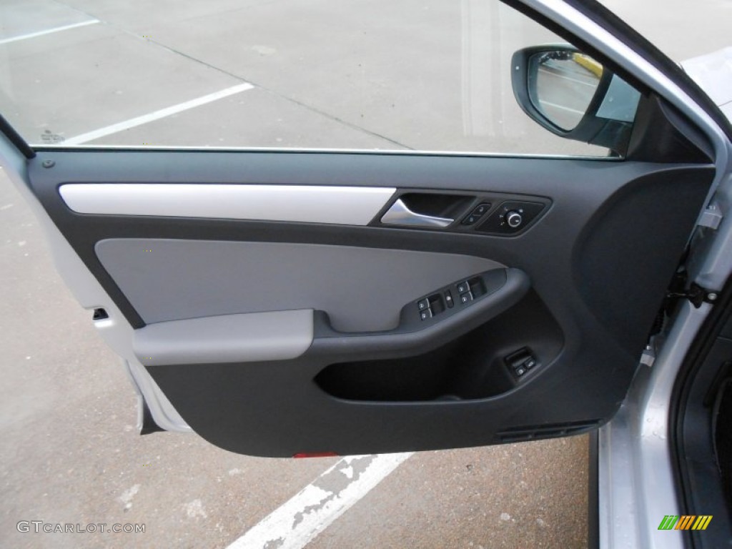 2013 Volkswagen Jetta Hybrid SEL Premium Titan Black Door Panel Photo #77121056