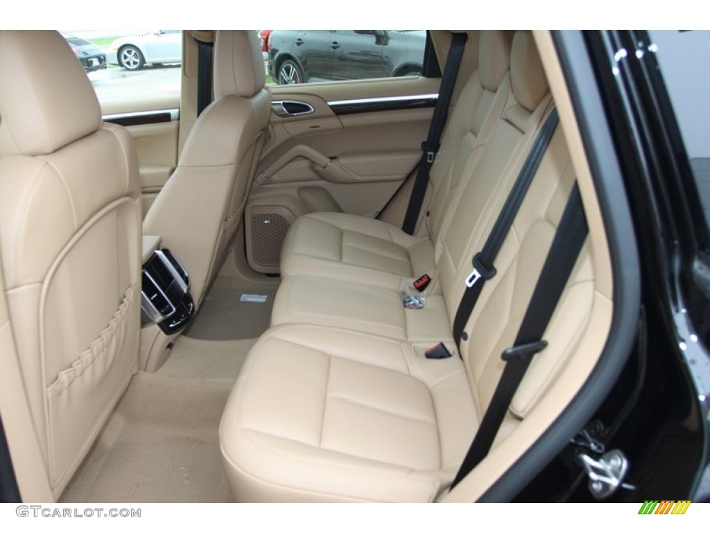 Luxor Beige Interior 2013 Porsche Cayenne S Hybrid Photo #77121323