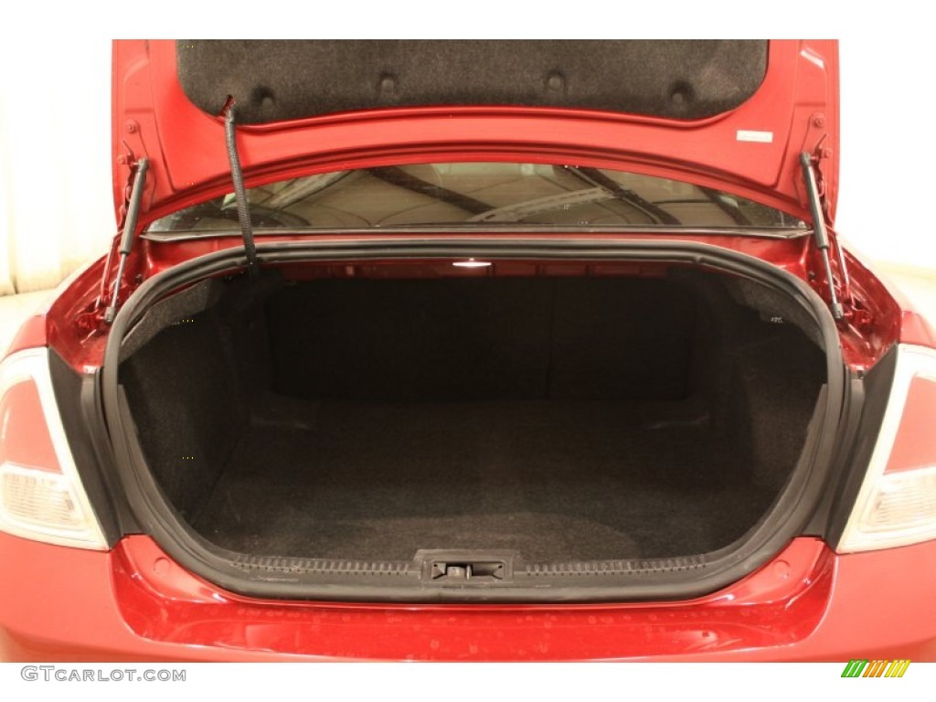 2009 Ford Fusion SE Trunk Photos