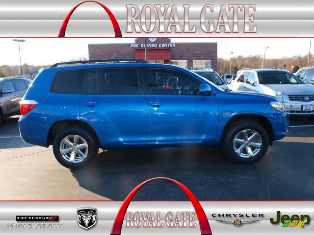 Blue Streak Metallic Toyota Highlander