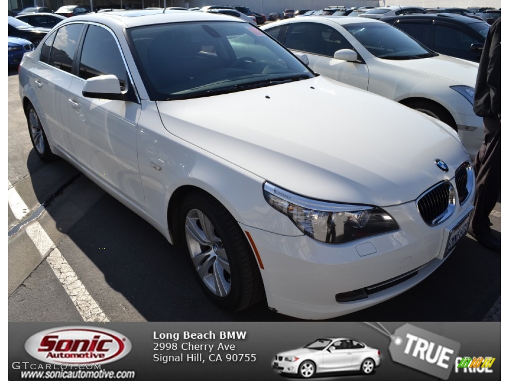 2010 5 Series 528i Sedan - Alpine White / Black photo #1