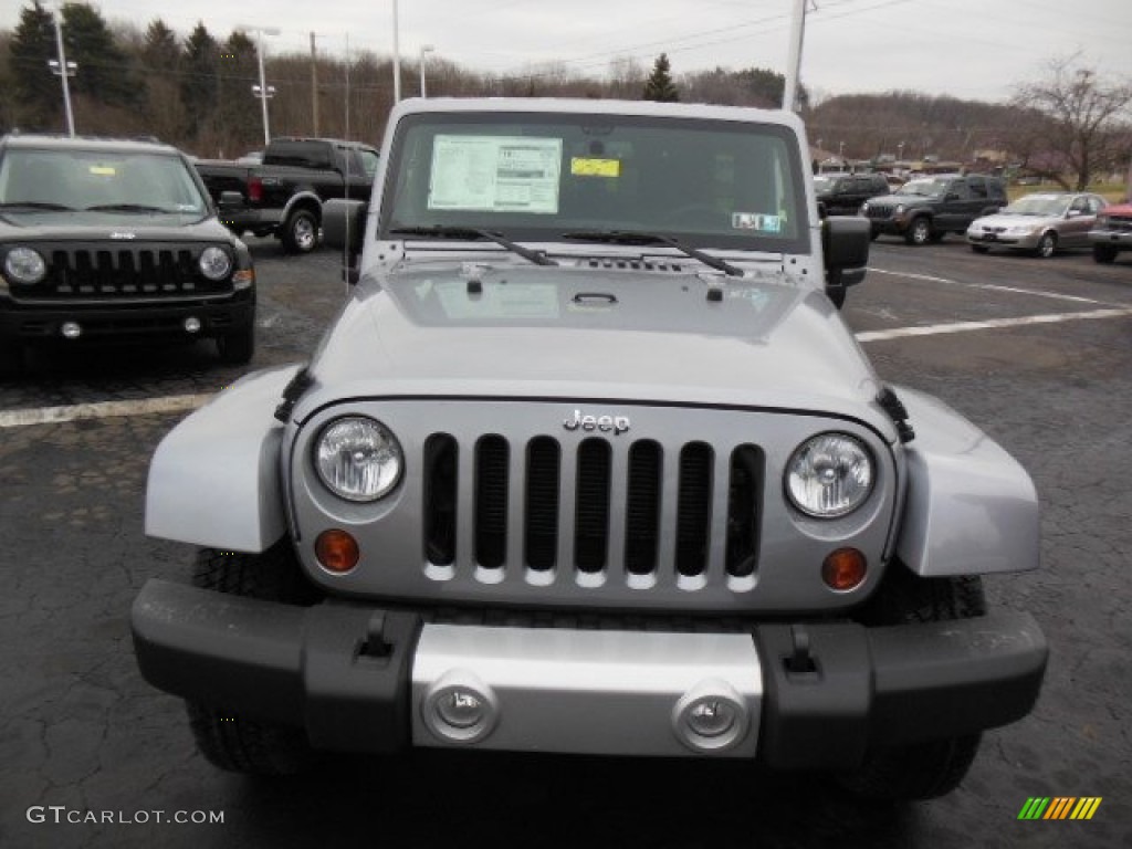 2013 Wrangler Unlimited Sahara 4x4 - Billet Silver Metallic / Black photo #3