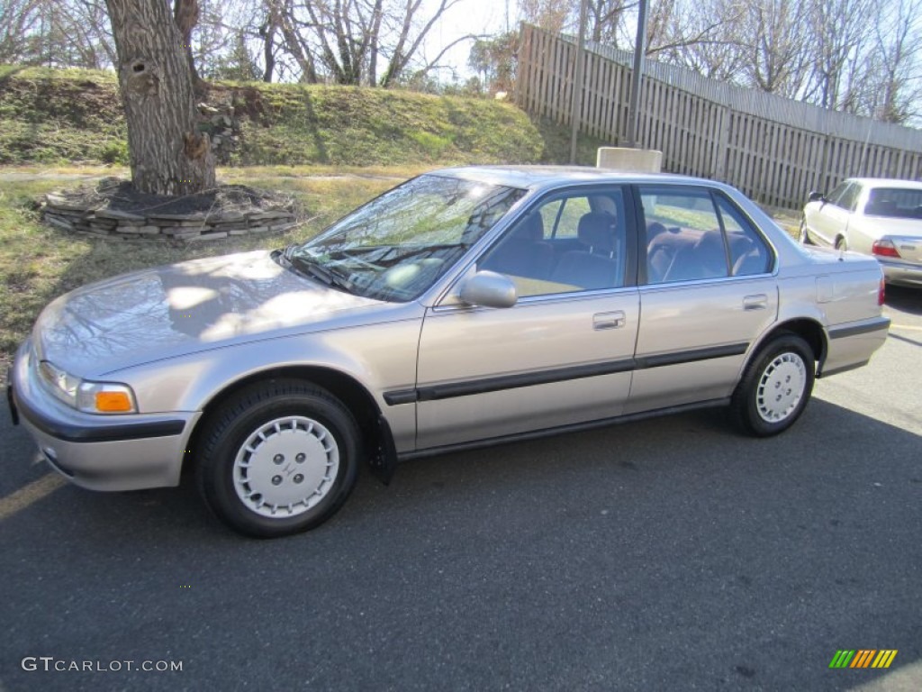 1991 Accord LX Sedan - Seattle Silver Metallic / Burgundy photo #1