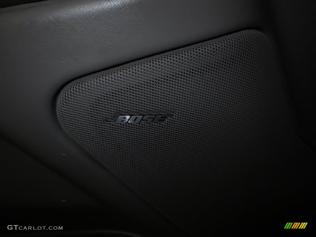 2003 Suburban 1500 Z71 4x4 - Black / Gray/Dark Charcoal photo #15