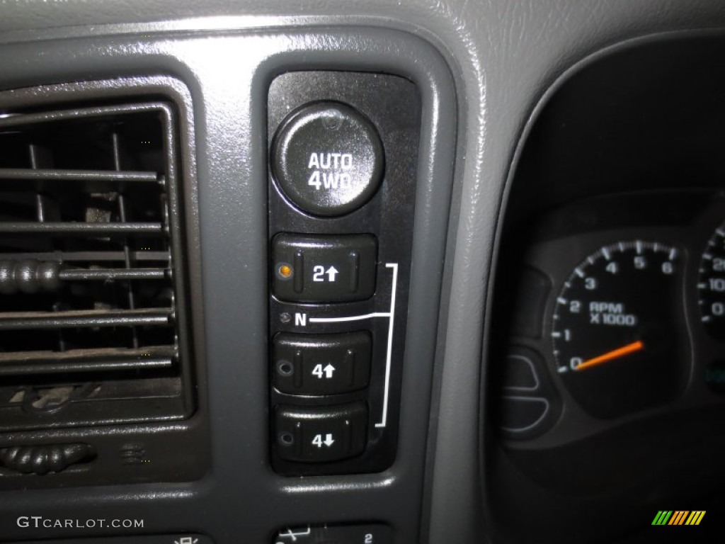 2003 Suburban 1500 Z71 4x4 - Black / Gray/Dark Charcoal photo #26