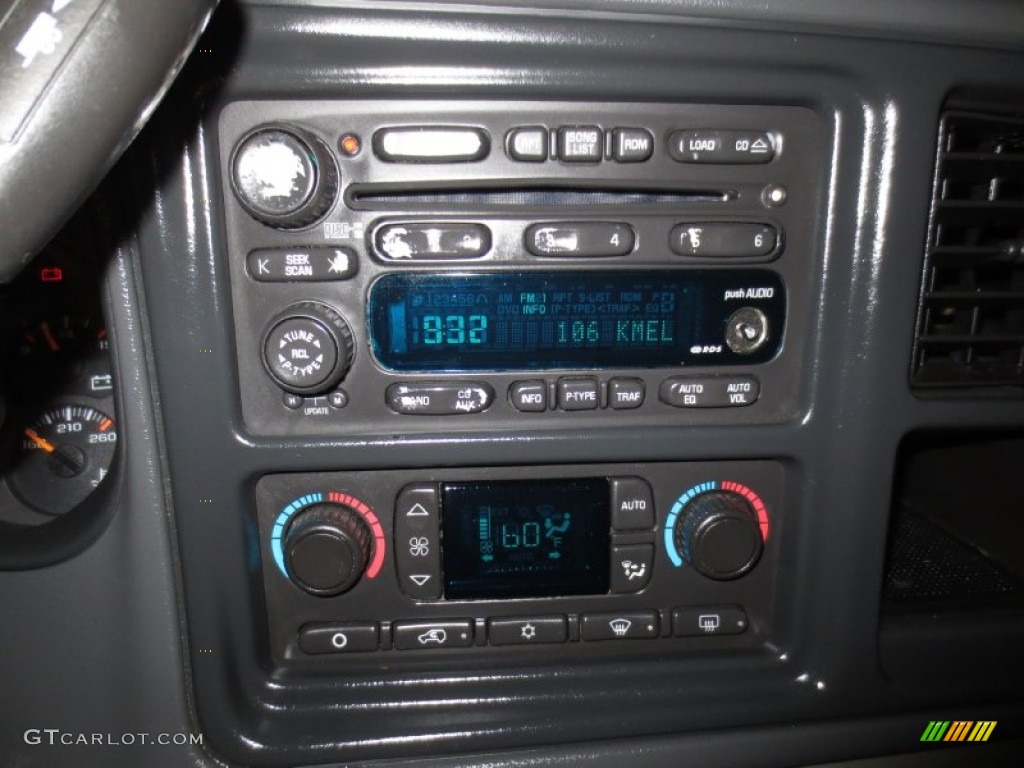 2003 Suburban 1500 Z71 4x4 - Black / Gray/Dark Charcoal photo #30