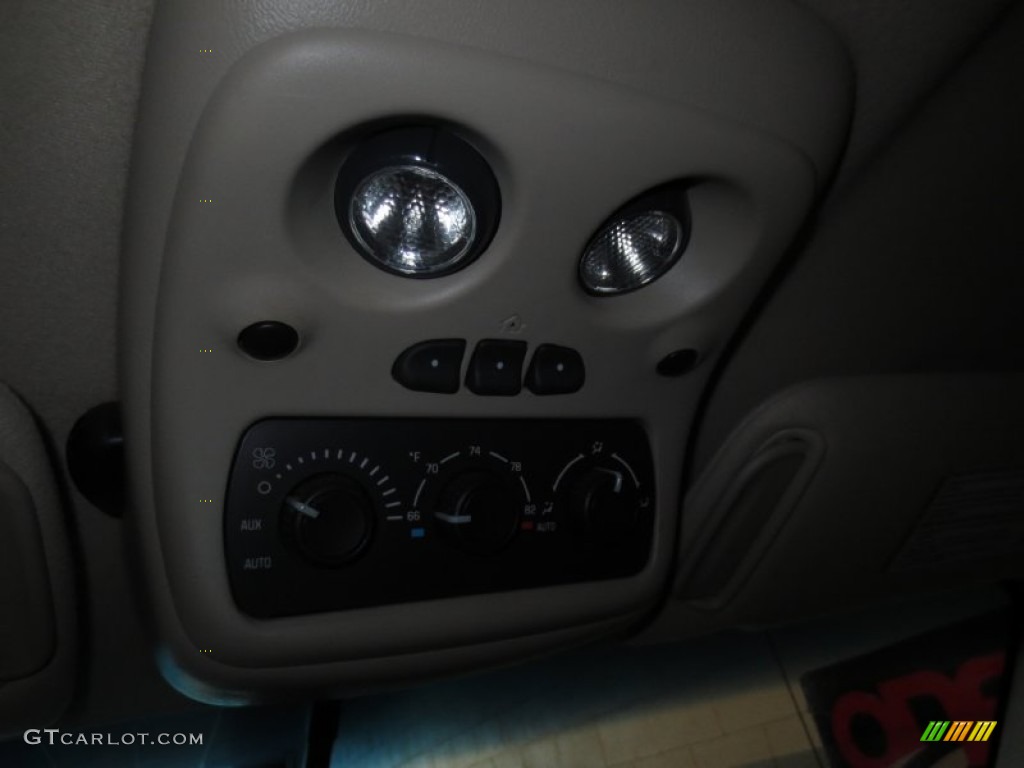 2003 Suburban 1500 Z71 4x4 - Black / Gray/Dark Charcoal photo #32