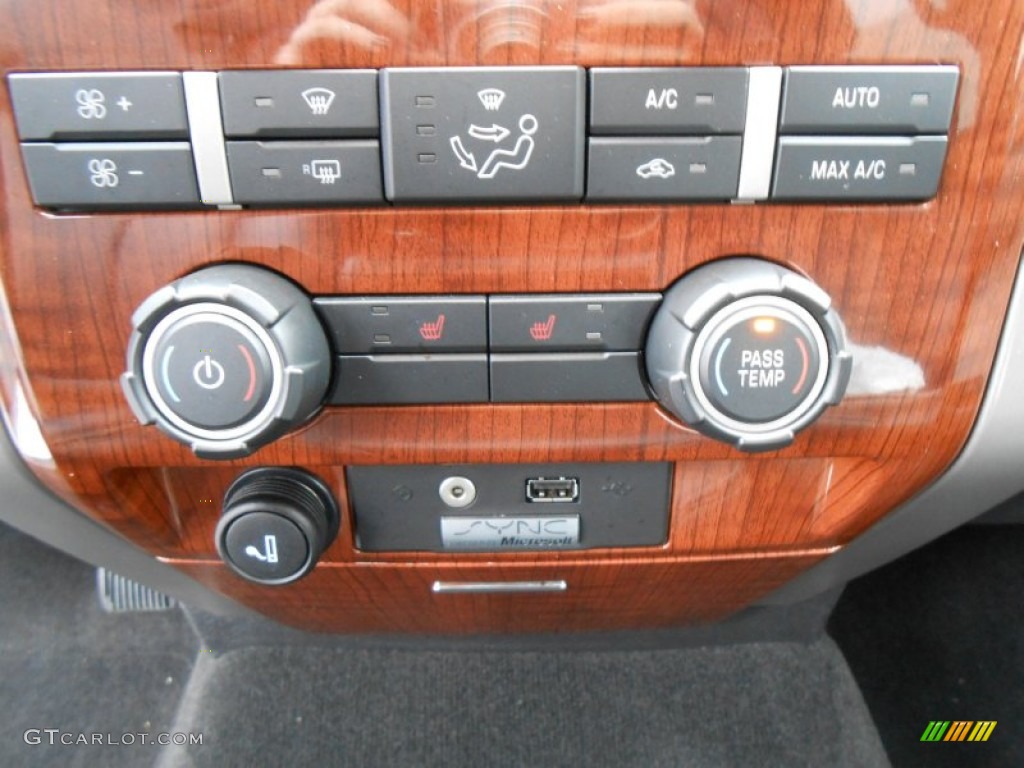 2010 Ford F150 Lariat SuperCrew Controls Photo #77128560